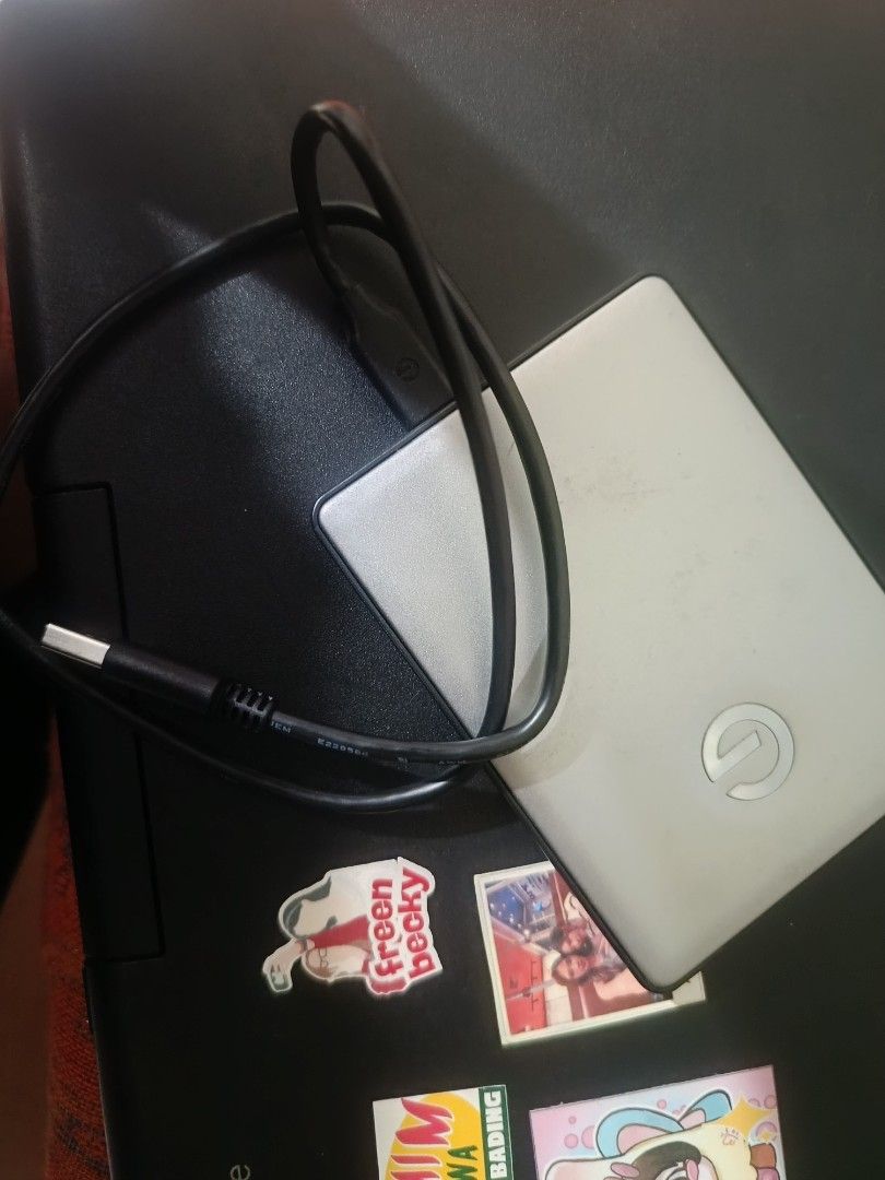 G-Technology G-DRIVE (Category: Laptops & Notebooks) located in Manila. Submitted by nhicole.827 (Listing ID 1464672585, Image 2). Description: FOR SALE: G-Technology G-DRIVE Mobile USB-C (1TB) Price: ₱1,500 (negotiable) - Premium aluminum casing (perfect aesthetic match for MacBooks). - 1TB storage capacity with fast USB-C connectivity. - Great for backups, video editing, or extra laptop storage. - Currently formatted for Mac/Apple use. *Note: P