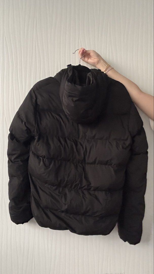 GU Black Puffer (Category: Coats, Jackets and Outerwear) located in Quezon City. Submitted by shoppingcl (Listing ID 1464662804, Image 2). Description: • Brand new, never been worn .