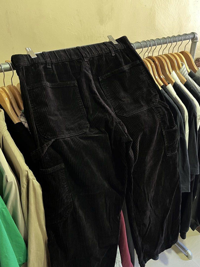 GU corduroy carpenter pants (Category: Jeans) located in Leyte. Submitted by drn_rags (Listing ID 1464607690, Image 3). Description: GU corduroy carpenter pants Excellent condition Waistline: 34 Length: 37 Hem: 13 Leg opening: 9.5 .