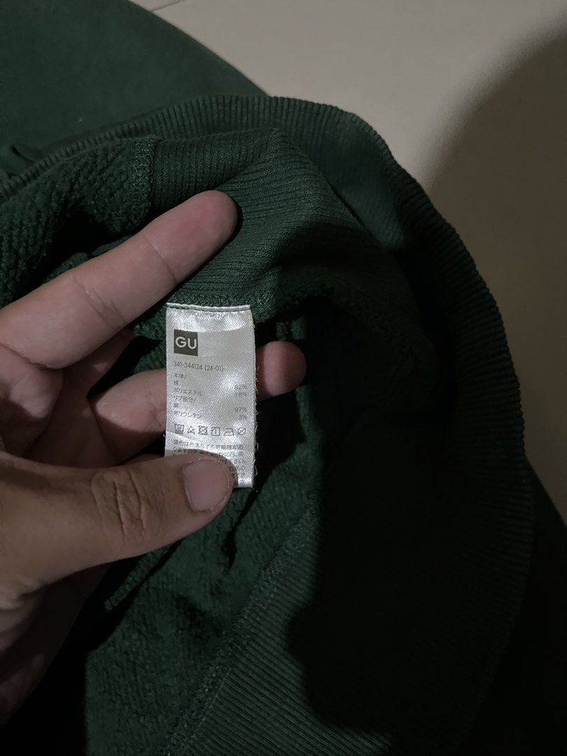 GU Crewneck Sweatshirt (Category: Hoodies) located in Baguio. Submitted by nifty.grails (Listing ID 1464574315, Image 3). Description: W: 23 L: 28 XL on Tag Color Rate: 8/10.