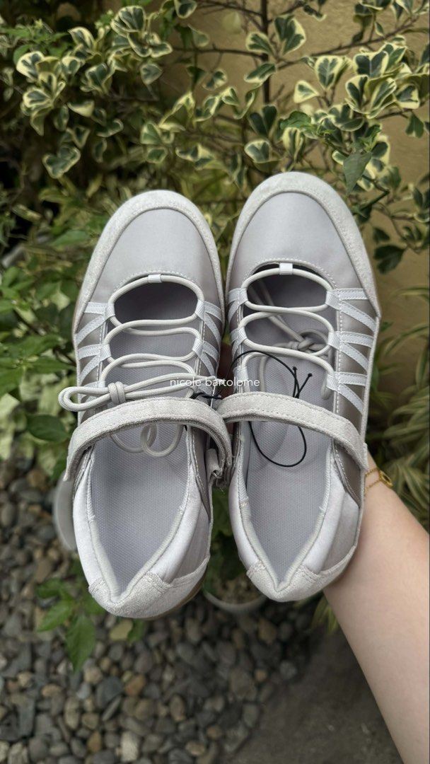 GU Lace Up Ballet Sneakers (Category: Sneakers) located in Bulacan. Submitted by nix.archiv3 (Listing ID 1464730655, Image 2). Description: BRANDNEW from Japan!! 🇯🇵 SILVER • medium • large • xl BLACK • medium • large • xl DARK BROWN • medium • large.