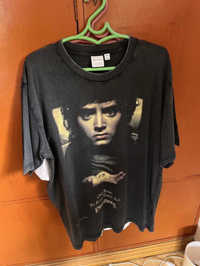 GU movie graphic tees (Category: Tshirts & Polo Shirts ) located in Manila. Submitted by m4rcvsh0p (Listing ID 1464602479, Image 3). Description: FOR SALE GU Movie Tees - Ghostbusters - Lord of the Rings bought it last August lang both size L brandnew, nalabhan lang no issue RFS: too big for me even if i-alter P700 each P1,200 if get both!.