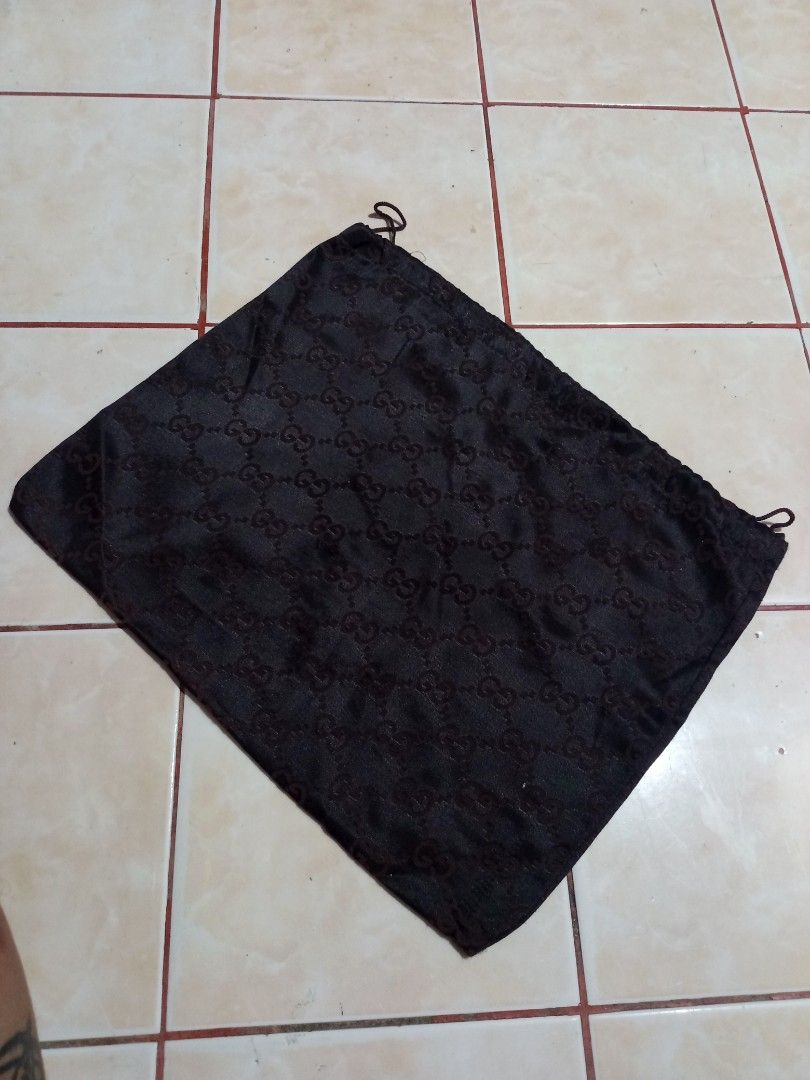 Gucci dust bag (Category: Luxury Bags & Wallets) located in Cavite. Submitted by goodluckythrifty (Listing ID 1464699646, Image 1). Description: .