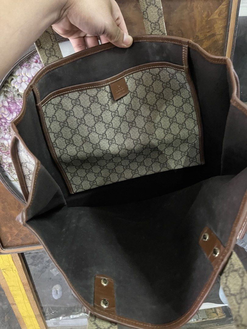 gucci tote (Category: Luxury Bags & Wallets) located in Manila. Submitted by edcellchiu02448 (Listing ID 1464681340, Image 2). Description: gucci large tote bag no cracks body / presentable issue corners slight nego.
