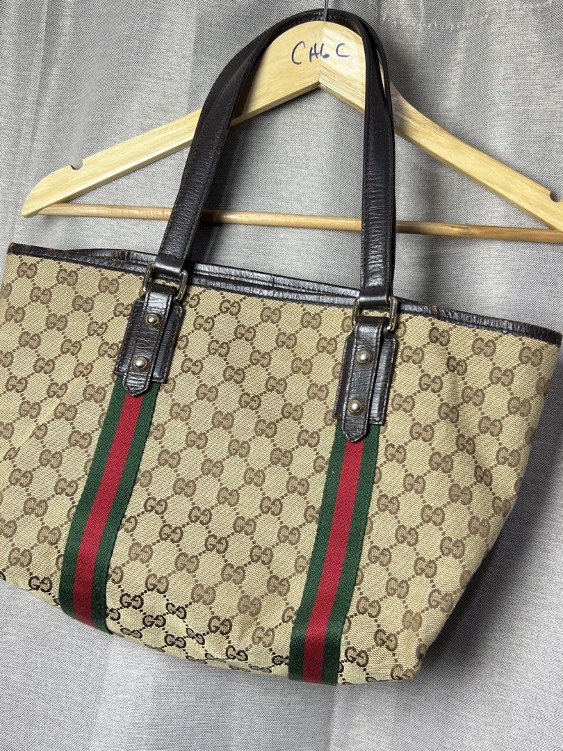 Guccii monogram tote bag (Category: Luxury Bags & Wallets) located in General Trias. Submitted by luxfinds2019 (Listing ID 1464635902, Image 2). Description: Gucci gg tote bag 3,999 shipped Anjan na details Goods na goods Loc laguna Pm.