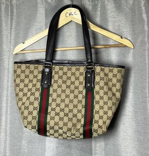 (Category: ) located in . Submitted by luxfinds2019 (Listing ID 1464635902, Image 1). Description: .