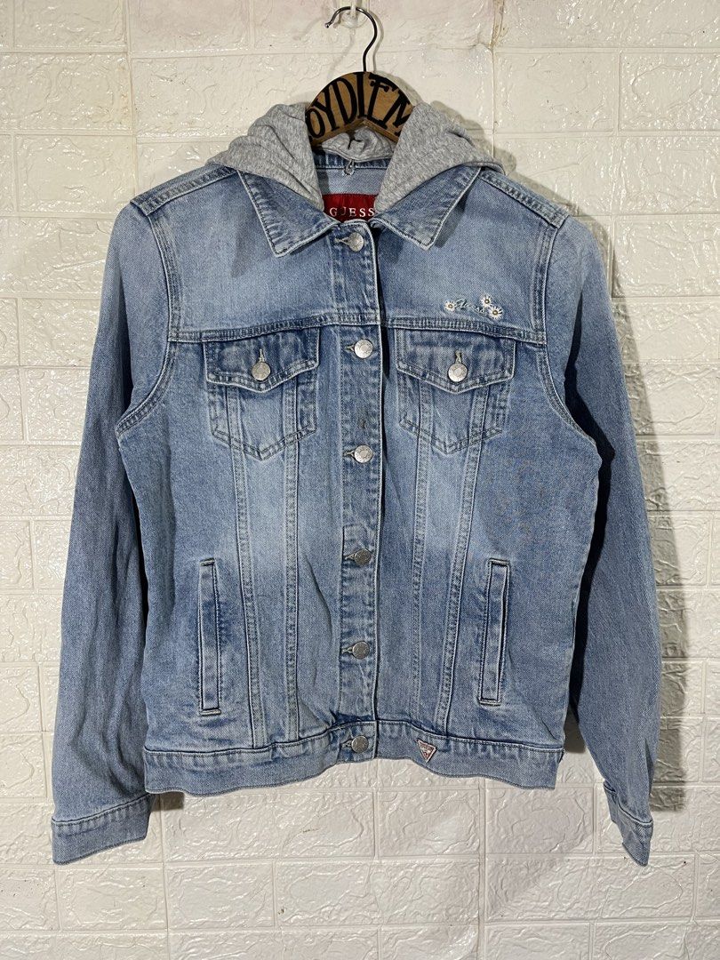 guess denim embroidered denim jacket (Category: Coats, Jackets and Outerwear) located in Manila. Submitted by lloydiemmfmannn (Listing ID 1464616453, Image 2). Description: guess denim embroidered logo jacket sz S on tag w19 l23.5 flaws: pasay location ig: ALLIN.THRIFT.