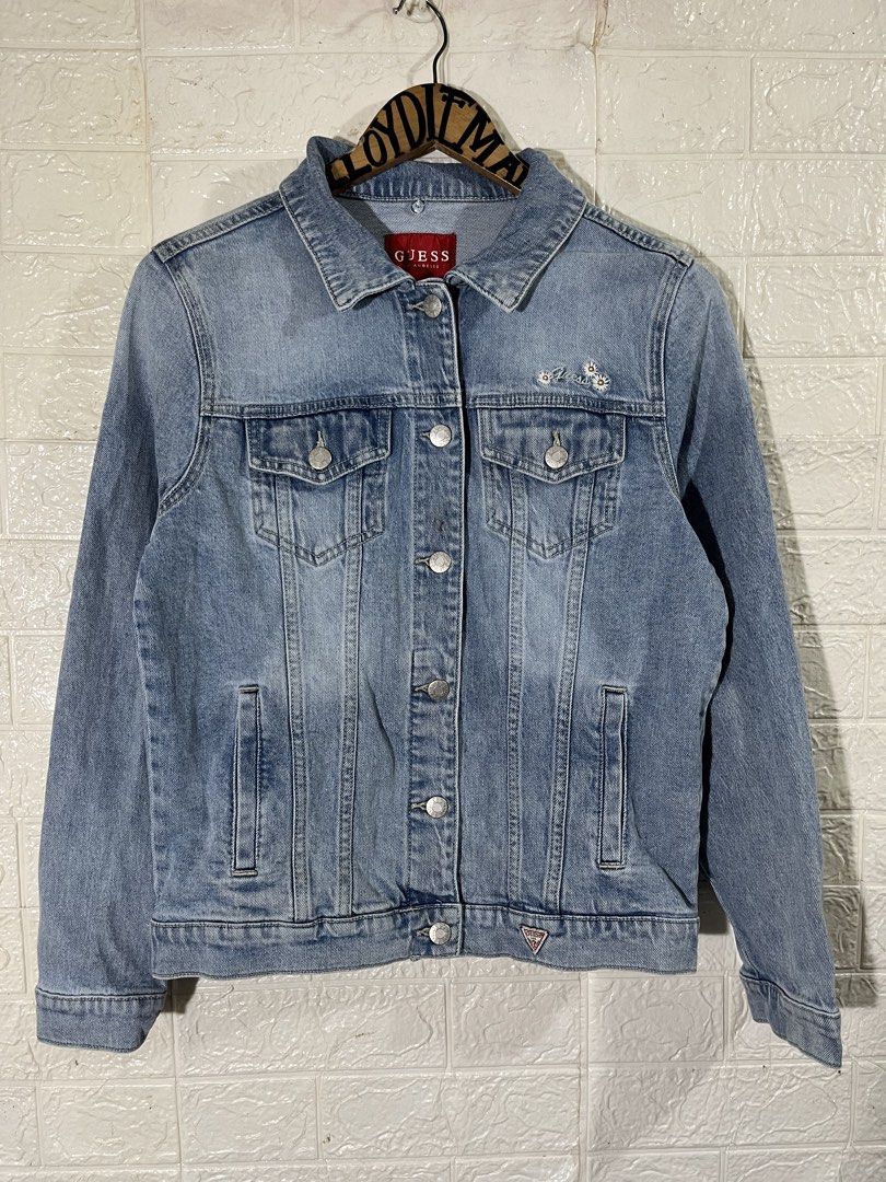 guess denim embroidered denim jacket (Category: Coats, Jackets and Outerwear) located in Manila. Submitted by lloydiemmfmannn (Listing ID 1464616453, Image 1). Description: guess denim embroidered logo jacket sz S on tag w19 l23.5 flaws: pasay location ig: ALLIN.THRIFT.