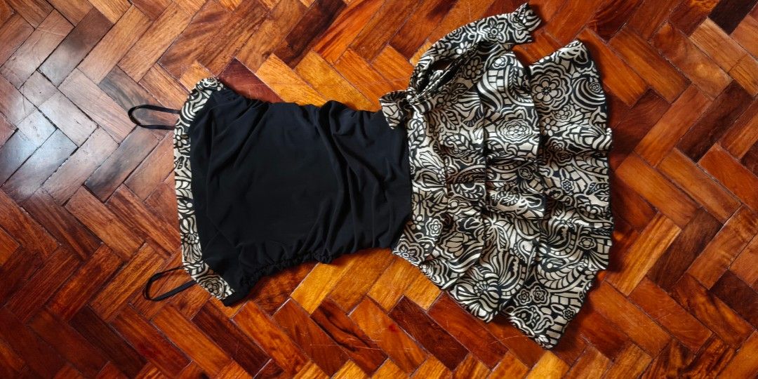 Halter Dress (Category: Dresses) located in Tarlac. Submitted by allysarusanguieb_25 (Listing ID 1464572443, Image 1). Description: .