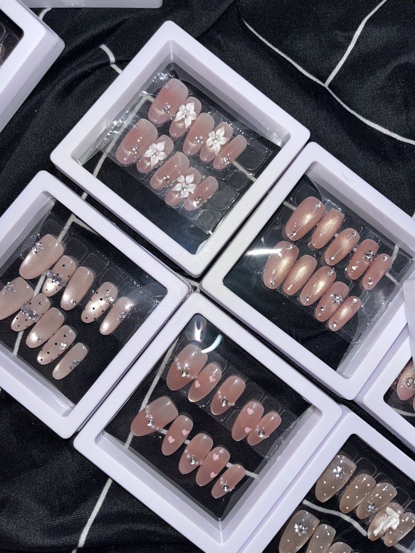 Handmade Press-On Nails (Category: Hands & Nails) located in Taguig. Submitted by aalmonndmmillk (Listing ID 1464753377, Image 2). Description: Handmade Nails Message me for more details we ship nationwide via JNT/lalamove/pick up.