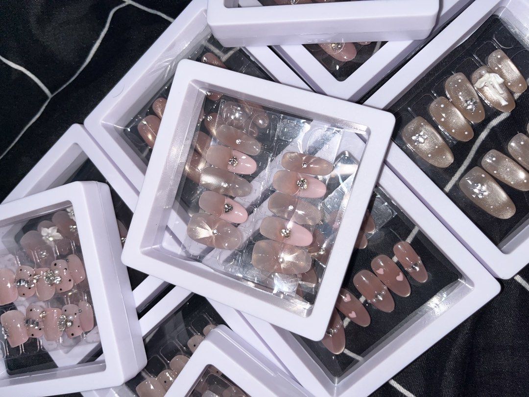 Handmade Press-On Nails (Category: Hands & Nails) located in Taguig. Submitted by aalmonndmmillk (Listing ID 1464753377, Image 3). Description: Handmade Nails Message me for more details we ship nationwide via JNT/lalamove/pick up.