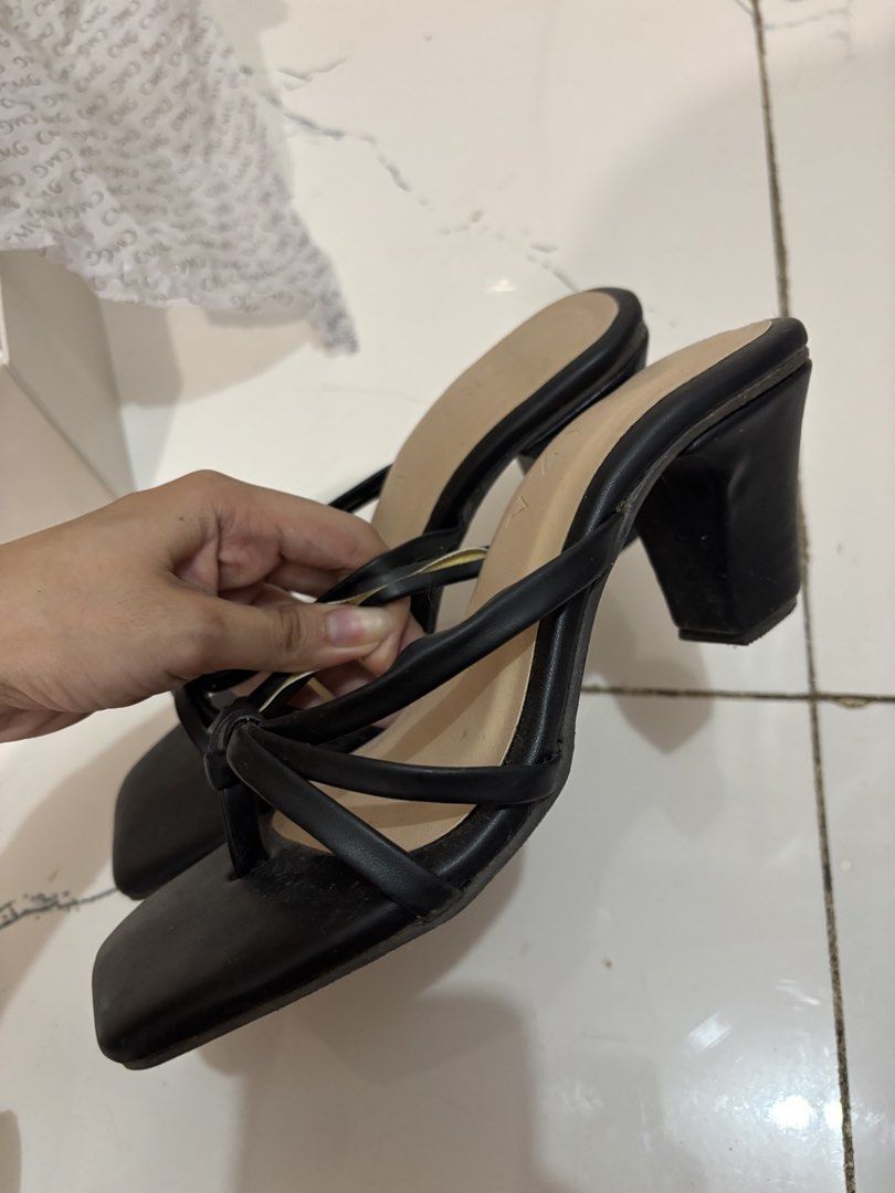 Heeled sandals (Category: Heels) located in Quezon City. Submitted by den.declutters (Listing ID 1464583308, Image 2). Description: .