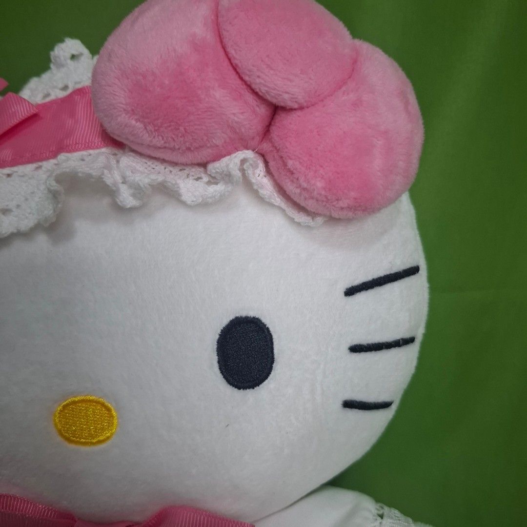 Hello kitty maid outfit (Category: Plushies & Soft Toys) located in Adams. Submitted by frog_and_clover (Listing ID 1464703715, Image 2). Description: original sanrio hello kitty maid outfit. minor flaw front ribbon. over all good condition..