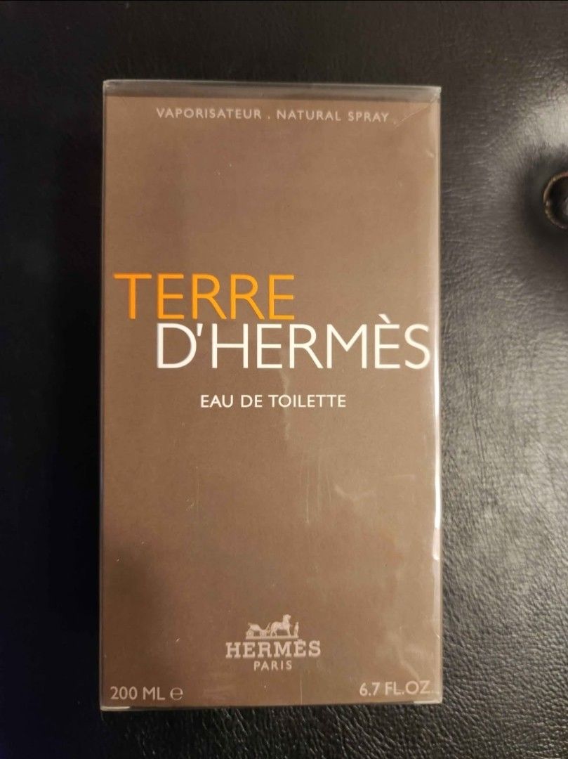 Hermes Terre D'Hermes 200ml Bnib (Category: Fragrance & Deodorants) located in Cabuyao City. Submitted by hd.mnnnnn (Listing ID 1464641595, Image 1). Description: - Brand: Terre D'Hermes - Type: Eau de Toilette - Size: 200ml - Application: Natural Spray - Condition: Brand new, sealed box - Scent Profile: Great for everyday wear - Availability: Large bottle, limited stock.