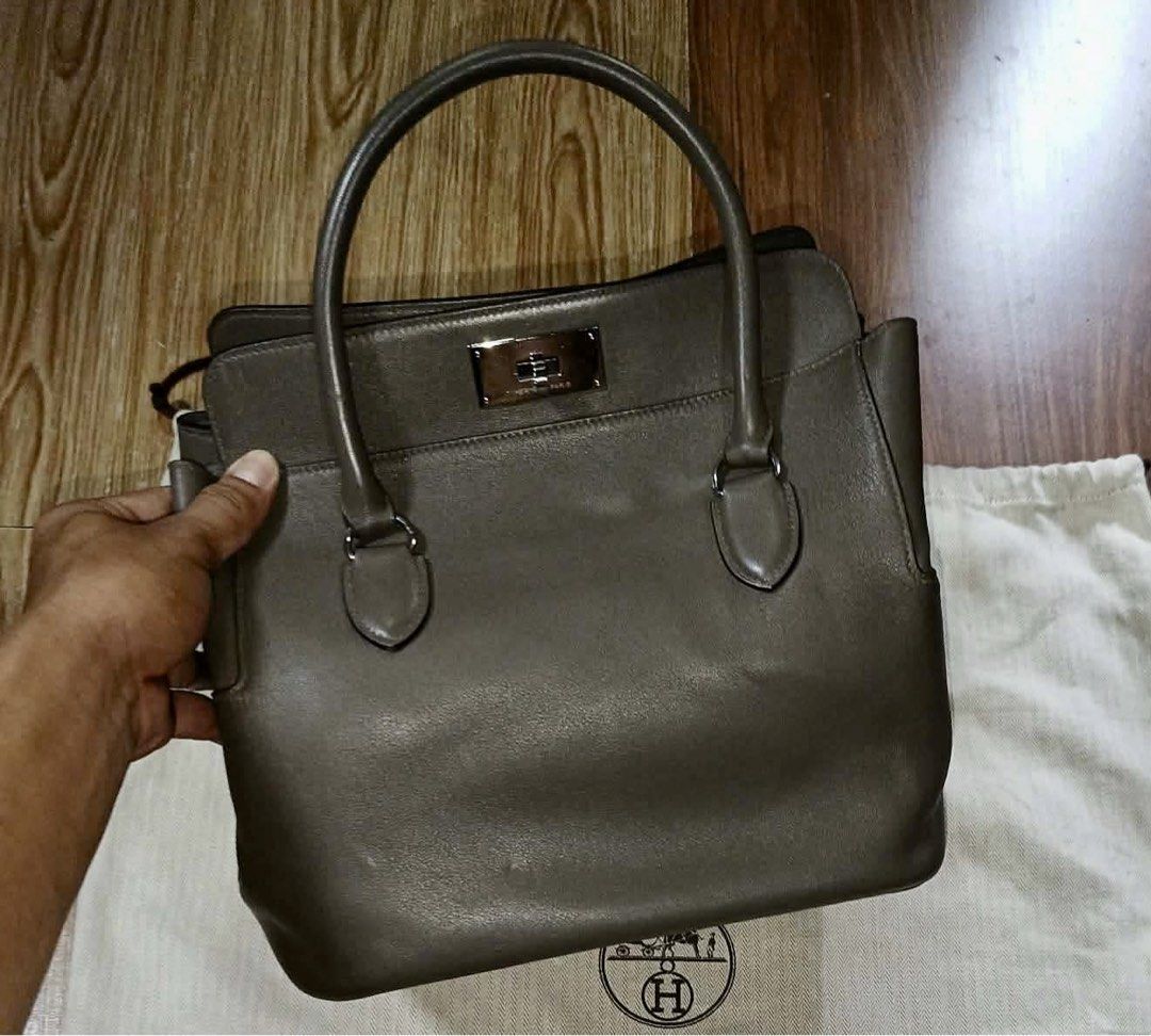 Hermes Toolbox 20cm (Category: Shoulder Bags) located in Davao. Submitted by luxxe_closet (Listing ID 1464642081, Image 1). Description: From Japan Surplus. Coded. Excellent condition. Genuine clemence/swift leather. .