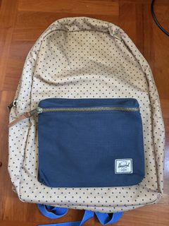 （分類：）位於 。 由 bellezaselected 提交（商品編號 1464577850，圖片 1）。簡介： 。
