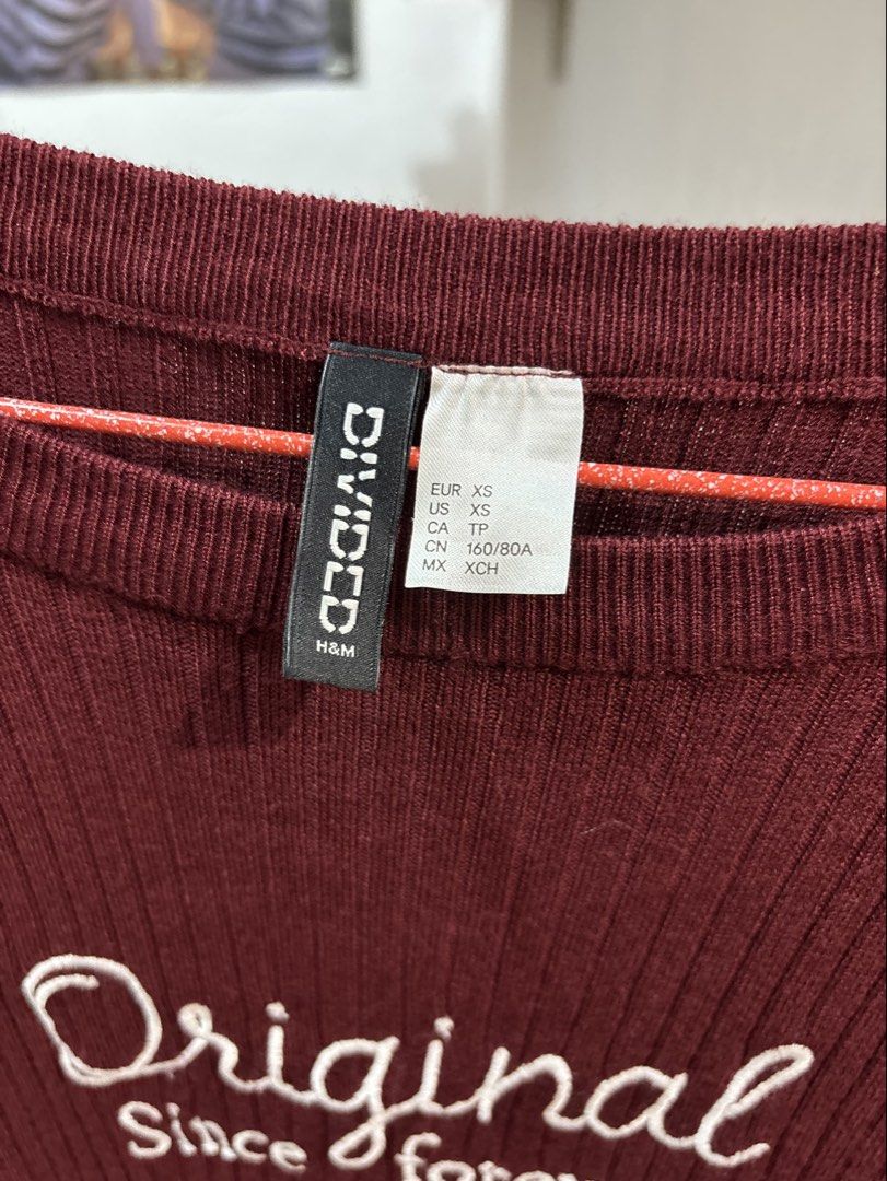 H&M Longsleeves Top (Category: Longsleeves) located in Quezon City. Submitted by den.declutters (Listing ID 1464646313, Image 2). Description: .