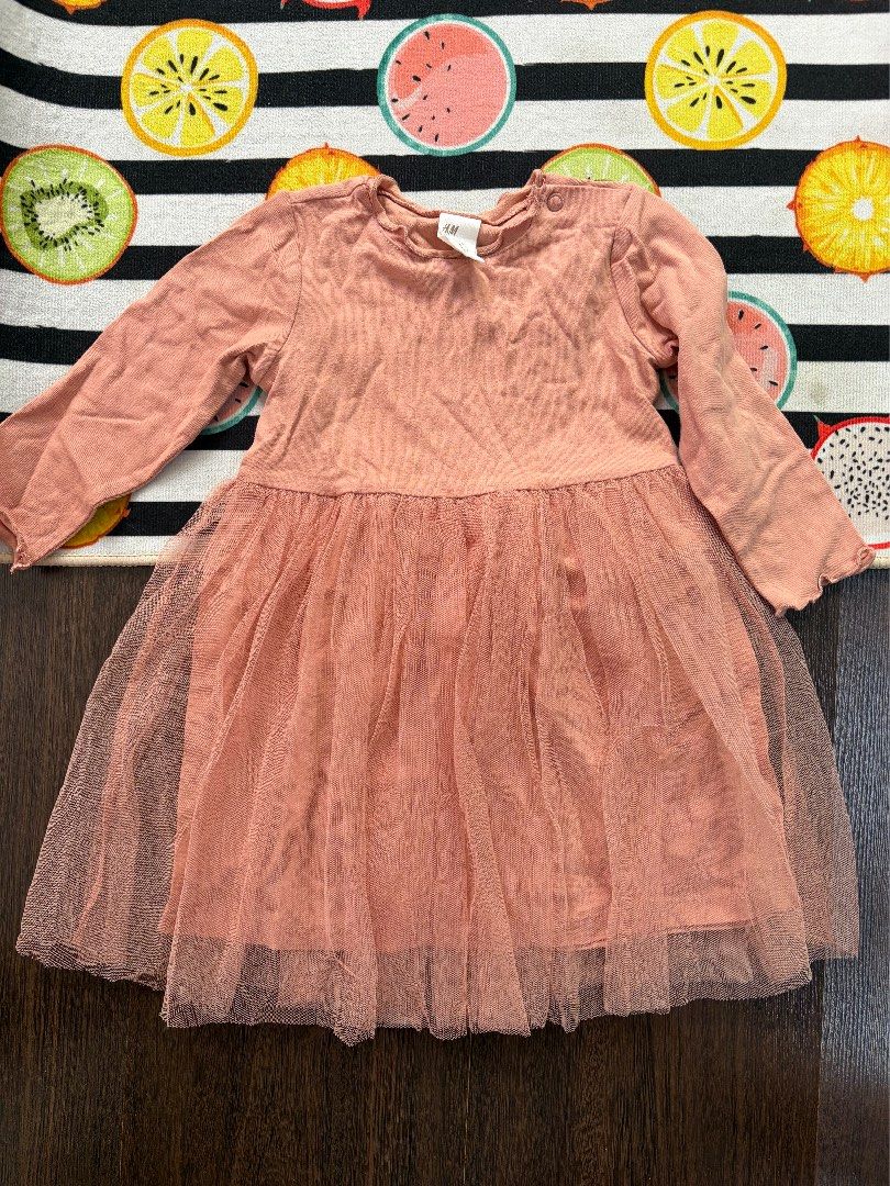 H&M rust tulle dress (Category: Babies & Kids Fashion) located in Manila. Submitted by thekidshop (Listing ID 1464688305, Image 1). Description: 6-9.