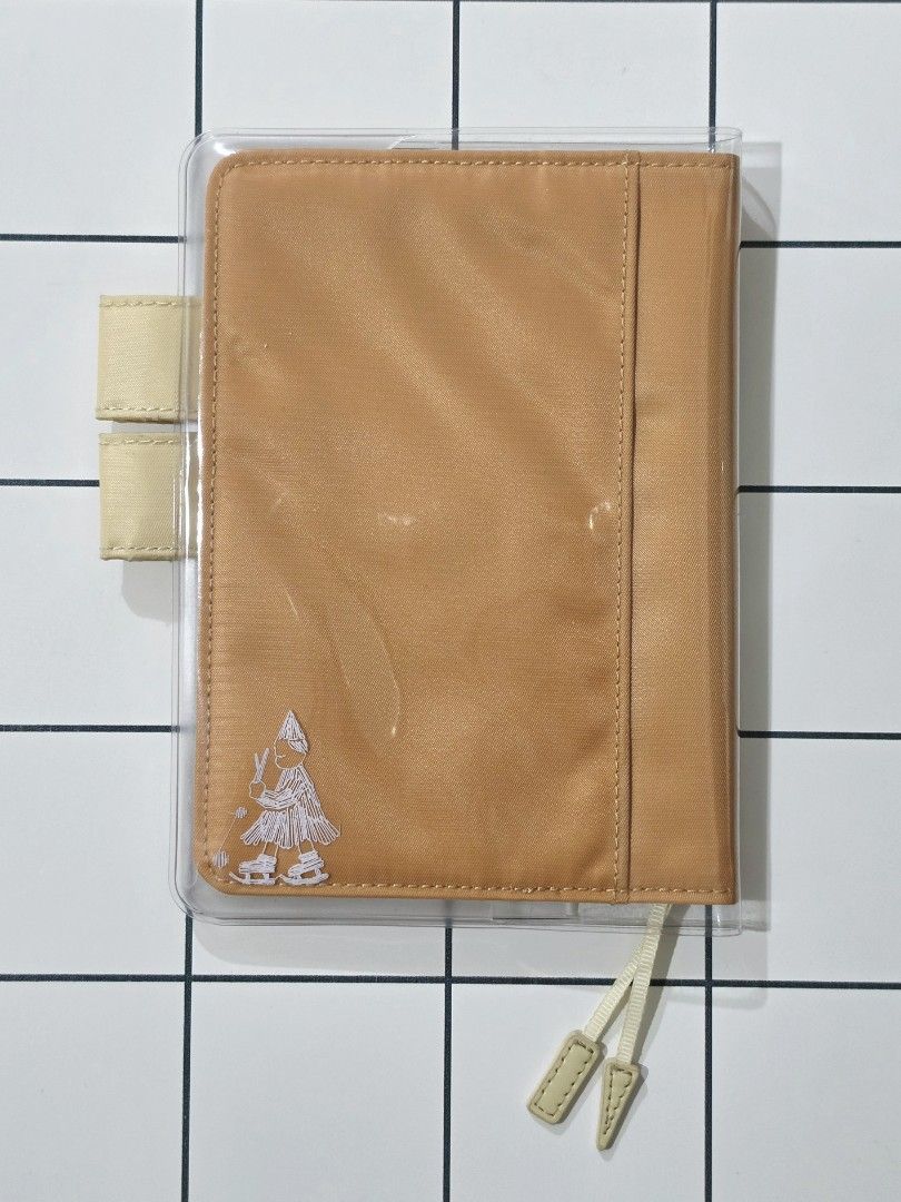 Hobonichi Techo A6 Planner Cover with COC (Category: Stationery & School Supplies) located in San Juan City. Submitted by mxaoyxnoe (Listing ID 1464733122, Image 2). Description: Selling as set: - Hobonichi Techo A6 Cover in Butterscotch - Hobonichi Techo A6 COC Beautiful Seasons by Akiomi Iyo No stains. No issues. Buyer shoulders shipping fee..