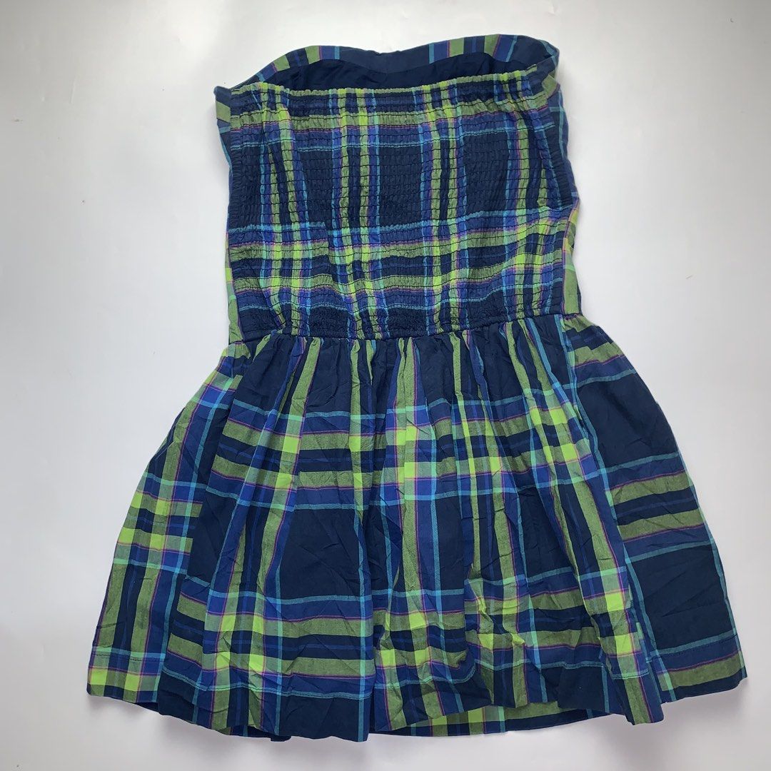 Hollister (Category: Dresses) located in Ivisan. Submitted by trashtotreasuree (Listing ID 1464579983, Image 3). Description: Medium Like new No issue.