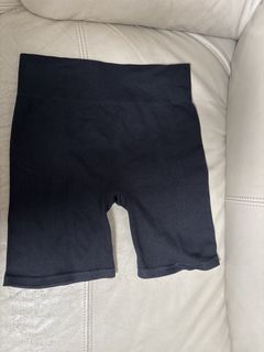 （分類：）位於 。 由 charmainee._. 提交（商品編號 1464722340，圖片 1）。簡介： 。