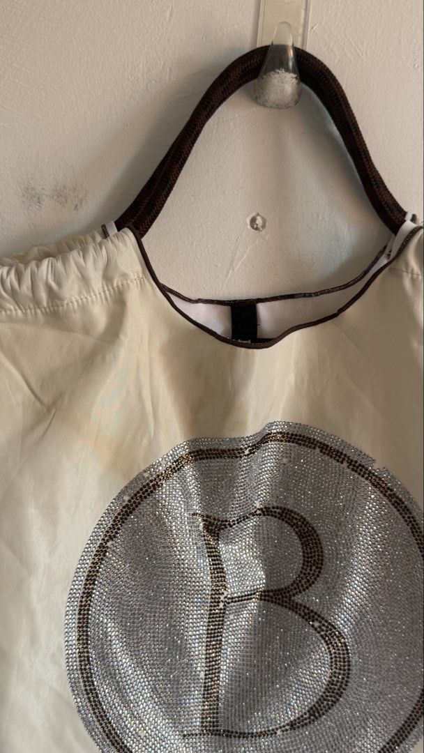 Hore & Whole Eco Tote (Category: Shoulder Bags) located in Cordova. Submitted by thedecluterrer (Listing ID 1464621337, Image 2). Description: .