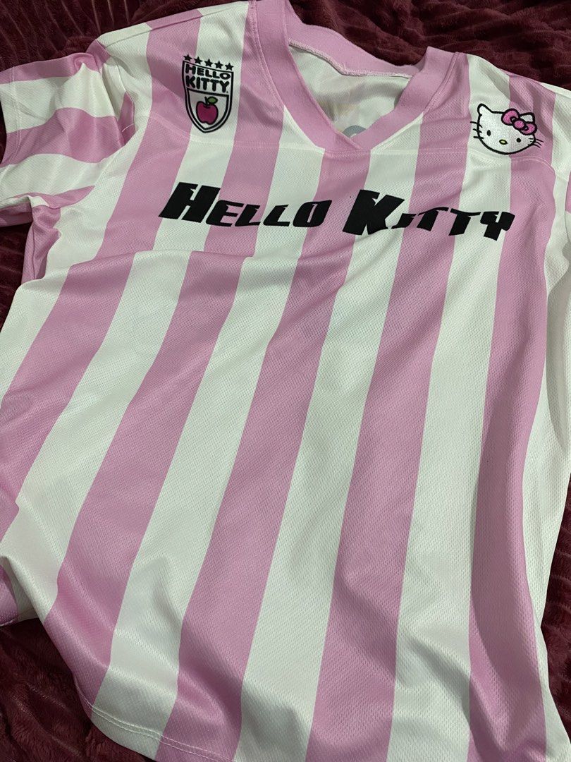 Hot topic hello kitty jersey (Category: Shirts) located in Manila. Submitted by prelovedbyxie777 (Listing ID 1464690896, Image 1). Description: hot topic jersey from canada.