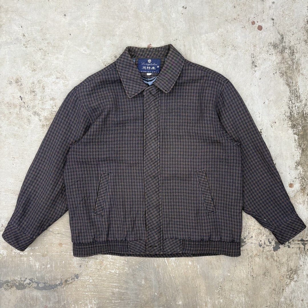 Houndstooth Patterned Jacket (Category: Coats, Jackets and Outerwear) located in Calamba. Submitted by lyrons.wardrobe (Listing ID 1464754895, Image 1). Description: Dimes: 26x27.5 Flaw: puller.