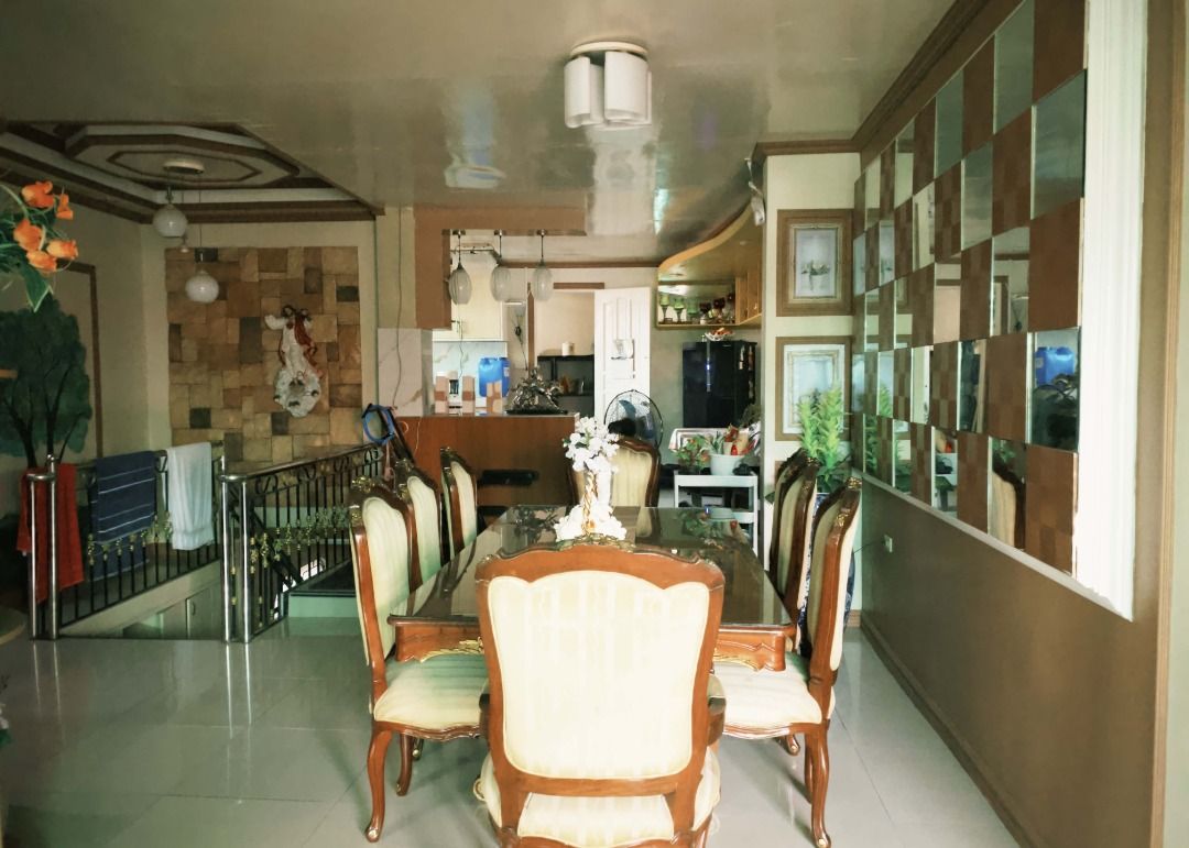 House & Lot for sale (Category: House & Lot) located in Balanga. Submitted by aaih_leen (Listing ID 1464664011, Image 3). Description: 🏡 FOR SALE: 2-STOREY ELEGANT FAMILY HOME 📍 BALANGA, BATAAN - DIRECT OWNER 💛 "A well-loved home ready for new memories" 💛 **PROPERTY DETAILS:** - House Type: 2-Storey / Up and Down - 1 Car Garage - SUV Friendly - Spacious Living & Dining Area - Modern Kitchen with Marble Countertops + Built-in Cabinets - 2+ Bed