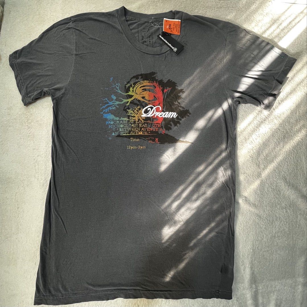 Hurley tshirt (xl) brand new (Category: Tshirts & Polo Shirts ) located in Santa Rosa. Submitted by bhelprelovedcloset (Listing ID 1464705220, Image 2). Description: BRAND NEW!!! PLUS SIZE MEN’S T-SHIRTS FOR SALE ✨ From 🇺🇸🇺🇸🇺🇸 💰 Price: ₱300 each Comfy, casual & easy to style! 🤍 Perfect for everyday wear, errands, pambahay, or casual OOTD. 📏 Actual measurements posted per item ✨ BRAND NEW /Good condition 📦 Shipping available 📌 MINE BASI