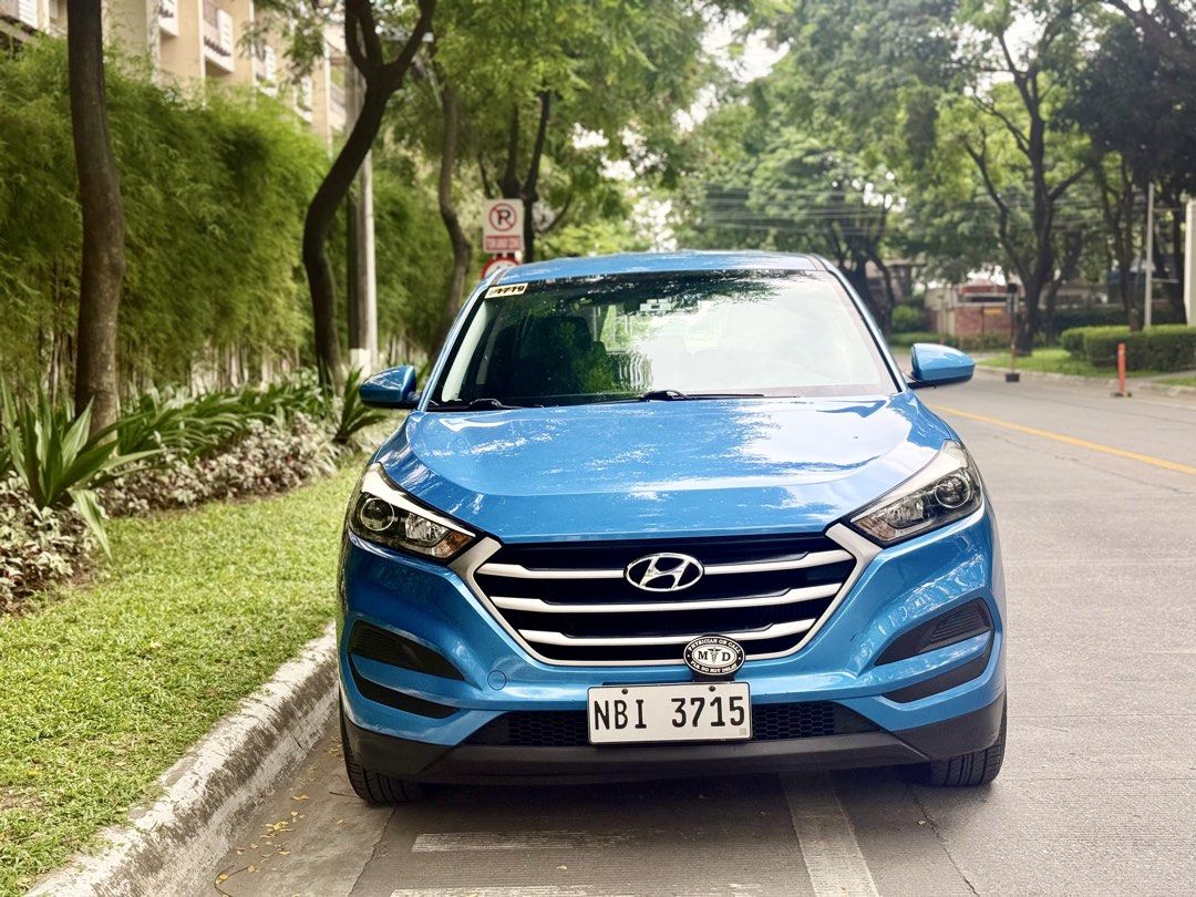 Hyundai Tucson 2.0 CRDi (A) (Category: Used Cars) located in Taguig. Submitted by paolohiran30211 (Listing ID 1464031189, Image 2). Description: 2017 Hyundai Tucson CRDI Diesel 1st owner 70k kms Mileage Very well maintained Original paint 4 thick tires Touch Screen Stereo Unused Spare tire Complete owners manual, warranty Booklet, 2 keys.