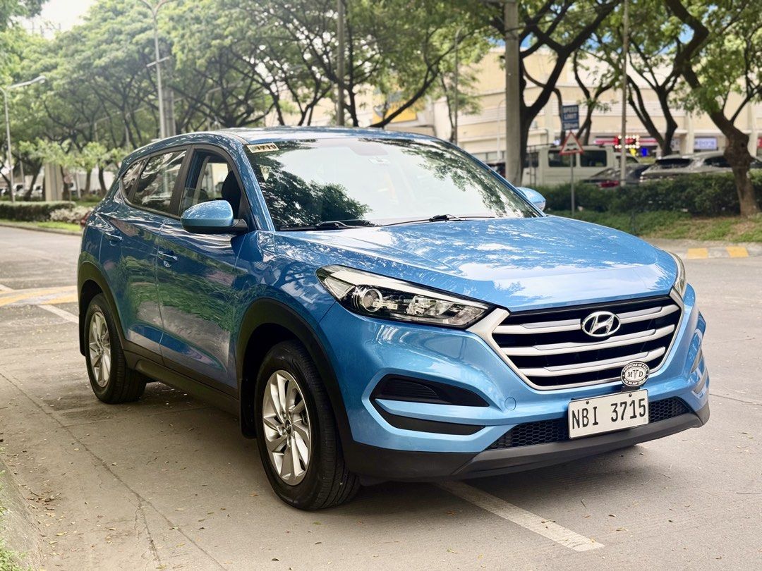 Hyundai Tucson 2.0 CRDi (A) (Category: Used Cars) located in Taguig. Submitted by paolohiran30211 (Listing ID 1464031189, Image 3). Description: 2017 Hyundai Tucson CRDI Diesel 1st owner 70k kms Mileage Very well maintained Original paint 4 thick tires Touch Screen Stereo Unused Spare tire Complete owners manual, warranty Booklet, 2 keys.