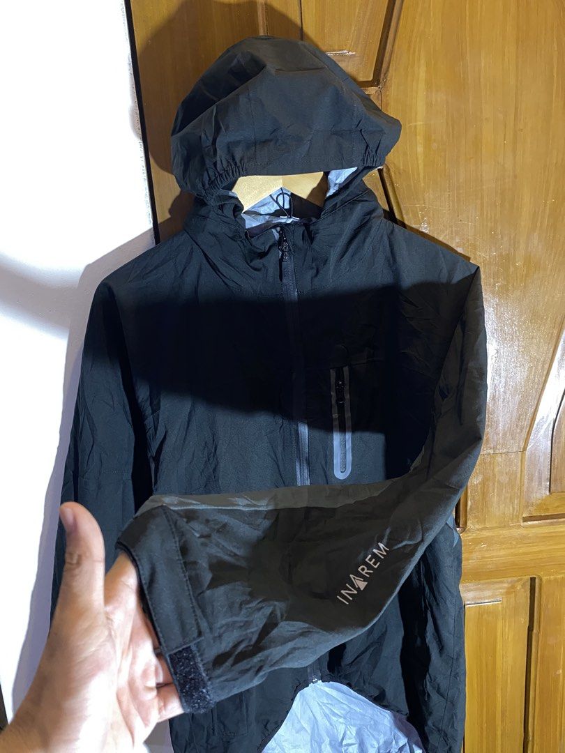 Inarem rain jacket (Category: Coats, Jackets and Outerwear) located in Davao. Submitted by sellsell2002 (Listing ID 1464708890, Image 2). Description: Excellent condition Color rate 9.5/10 M-L .