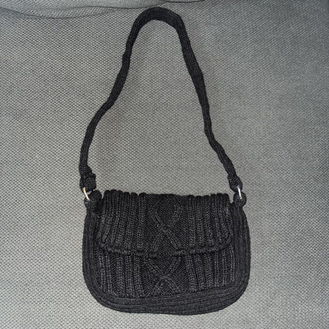 India Knitted Grey Autumn Fall Winter Mini Shoulder Bag (Category: Shoulder Bags) located in Silang. Submitted by f4iry4rch1ve (Listing ID 1464580854, Image 2). Description: India Knitted Grey Autumn Fall Winter Mini Shoulder Bag 500 php+ sf Dimensions: view the pictures above -Made in India - actual photos Note: Colors may vary due to lighting Please message me for shipping and payment method....