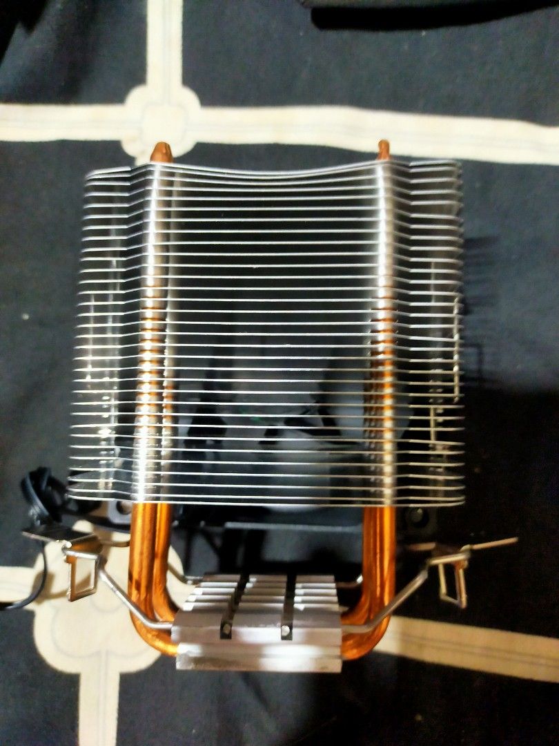 INPLAY S20 CPU Cooler with RGB Fan (Category: Computer Parts) located in Quezon City. Submitted by joelvh (Listing ID 1464646254, Image 3). Description: - INPLAY S20 CPU Cooler - Wide Compatibility: Intel LGA 115x/1200/17xx/1366 & AMD FM1/FM2/AM2/AM3/AM4/AM5 - High Performance Fan: Up to 1900RPM - Stunning RGB Lighting - Cooling Power: 100W TDP - Easy Installation: Mounting hardware and instructions included Used for one year. Includes mount, scr