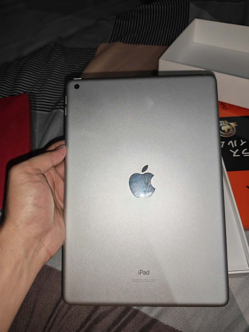 Ipad 9th gen 64gb (Category: iPad) located in Caloocan City. Submitted by gentleforest.284e16 (Listing ID 1464641584, Image 1). Description: negotiable free case and tempered.