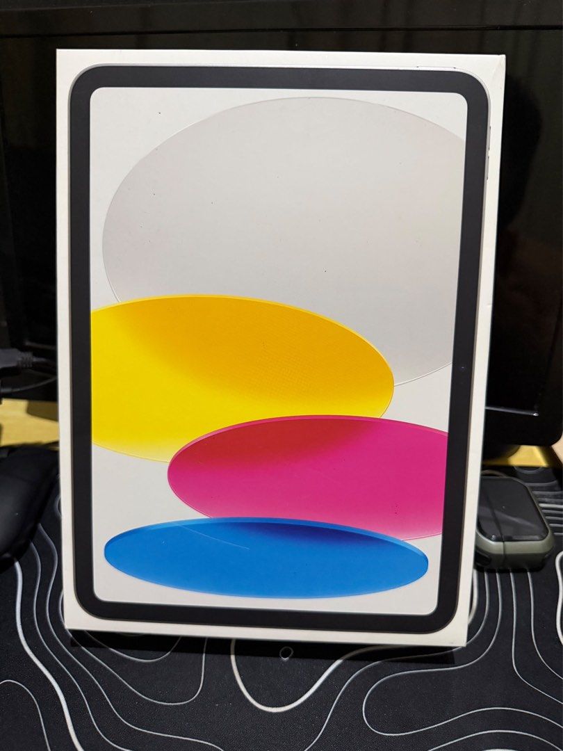 iPad A16 - 11th Gen (Category: iPad) located in Paranaque City. Submitted by jaspquim (Listing ID 1464643617, Image 1). Description: For Sale Only iPad A16 (11th Generation) - WiFi only 128 GB | Silver Warranty still intact until 12/10/2026 NTC variant No issue/dents, all parts/button working and very good condition, no history of repairs Battery health: 94% (normal peak performance) cycle count: 236 Updated to latest iPadOS 27 Inclusion: origina
