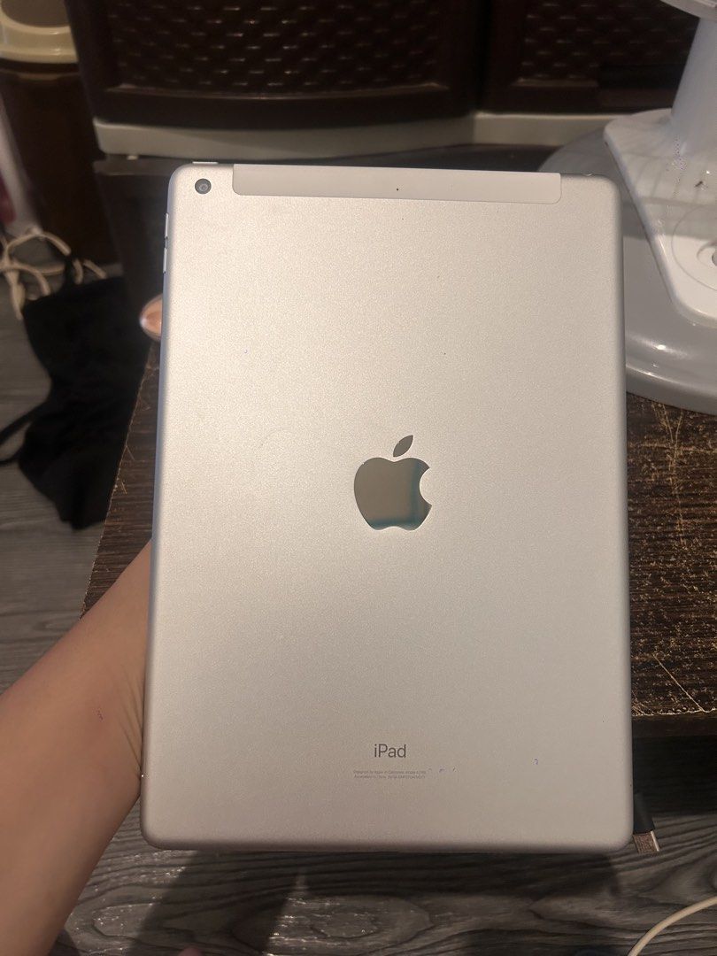 iPad rush (Category: iPad) located in Manila. Submitted by calmstar_c6a395 (Listing ID 1464617821, Image 2). Description: iPad 7th Gen 128GB Cellular 📱✨ — ₱9,000 RUSH SALE! Need to let go ASAP. 😊 Selling my iPad 7th Generation 128GB with SIM slot/Cellular. ✨ No scratches ✨ With tempered glass ✨ With case ✨ Looks almost brand new ✨ 128GB storage ✨ Well taken care of 💰 Price: ₱9,000 📍 Pickup/Meetup: [Molino 2 cavite can do half way] 🤝 Meetup c