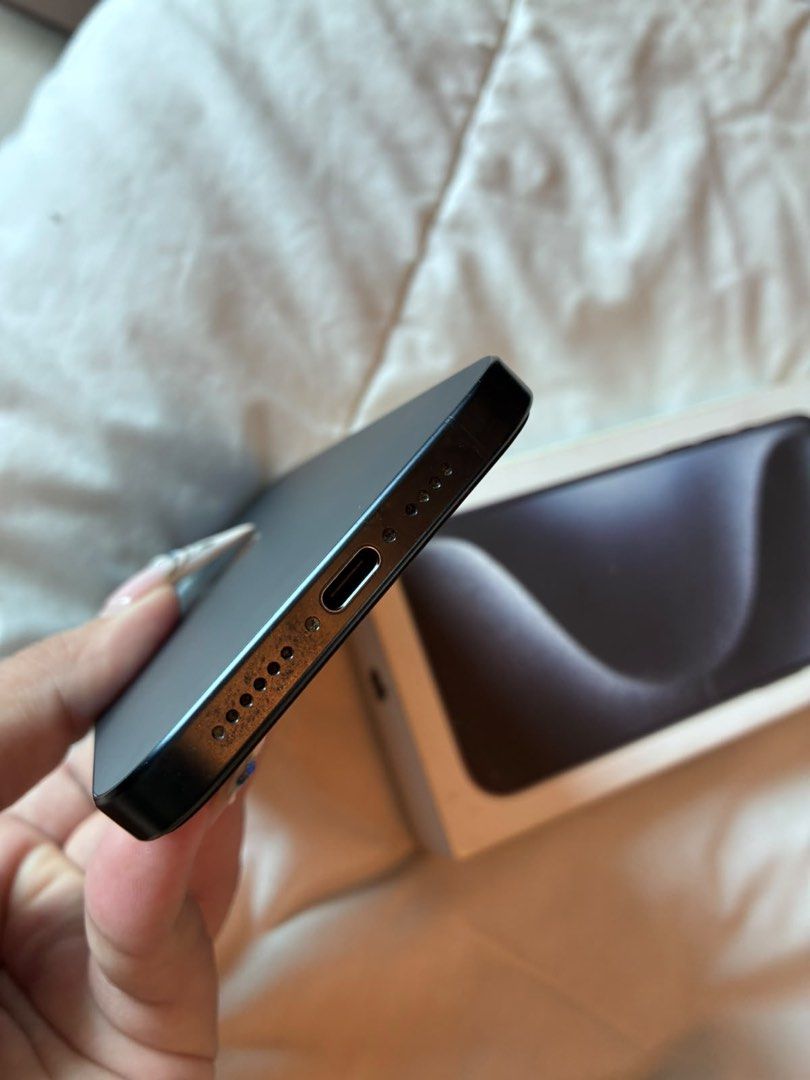 iPhone 15 promax (Category: iPhone 15 Series) located in Caloocan City. Submitted by rhian_841 (Listing ID 1464621009, Image 3). Description: FOR SALE — iPhone 15 Pro Max 256GB 🇺🇸 📱 iPhone 15 Pro Max 💾 256GB 🇺🇸 US Variant — eSIM only 🔋 Battery Health: 77% ✨ All original parts ❌ Never opened / no repair history ✅ Face ID working ✅ True Tone working ✅ Everything working properly 📦 Original box 🔌 Original USB-C cable included 💰 Selling Pri