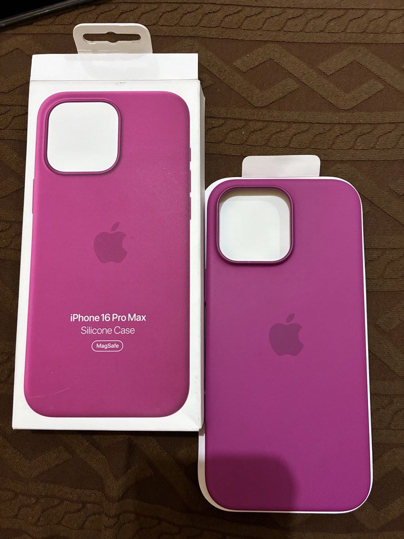 Iphone 16 PM Cases (Category: Cases & Sleeves) located in Quezon City. Submitted by aiceedums (Listing ID 1464632570, Image 2). Description: Selling my original cases for 1K take all. All original and slightly used. .