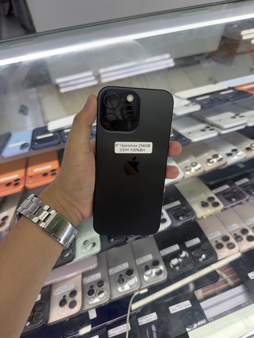 iPhone 16 Pro Max 256GB E-SIM Openline 100% Battery Health (Category: iPhone 16 Series) located in San Juan City. Submitted by Khalidmgdla08 (Listing ID 1464708322, Image 1). Description: FOR SALE | TRADE/SWAP Price: 43,999 On hand: iPhone 16 Pro Max✔️ 256GB ✔️ E-SIM OPENLINE ✔️ 100% Batt health ✔️ 100% Original ✔️ 99% Makinis ✔️ 99% Smooth ✔️ NOT REFURB ✔️ NO HIDDEN ISSUES ✔️ NEVER BEEN REPAIRED ✔️ TEST TO SAWA✔️ FREE 3-UTOOLS ✔️ ANY MODEL OF IP