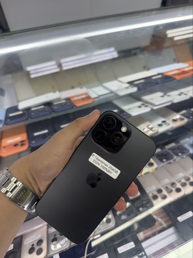 iPhone 16 Pro Max 256GB E-SIM Openline 100% Battery Health (Category: iPhone 16 Series) located in San Juan City. Submitted by Khalidmgdla08 (Listing ID 1464708322, Image 2). Description: FOR SALE | TRADE/SWAP Price: 43,999 On hand: iPhone 16 Pro Max✔️ 256GB ✔️ E-SIM OPENLINE ✔️ 100% Batt health ✔️ 100% Original ✔️ 99% Makinis ✔️ 99% Smooth ✔️ NOT REFURB ✔️ NO HIDDEN ISSUES ✔️ NEVER BEEN REPAIRED ✔️ TEST TO SAWA✔️ FREE 3-UTOOLS ✔️ ANY MODEL OF IP