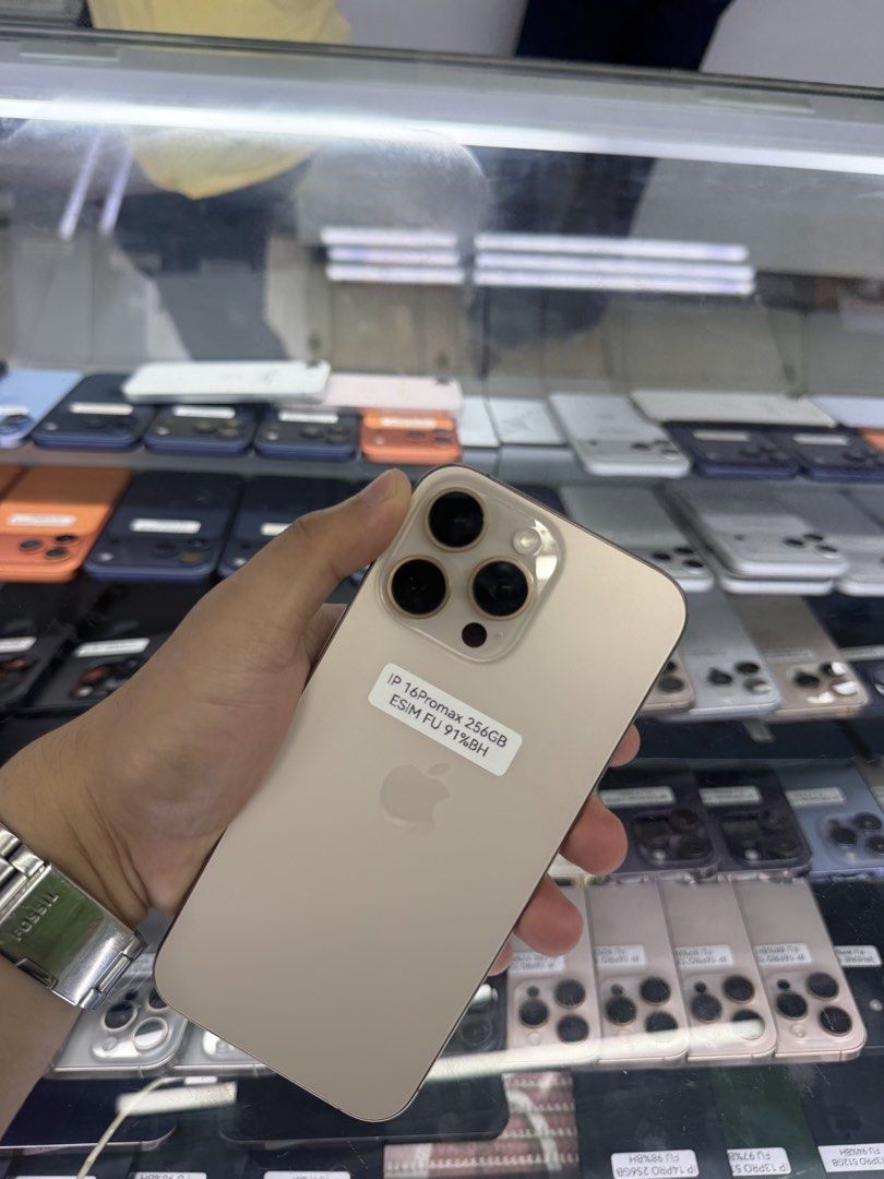 iPhone 16 Pro Max 256GB E-SIM Openline 91% Battery Health (Category: iPhone 16 Series) located in San Juan City. Submitted by Khalidmgdla08 (Listing ID 1464708599, Image 3). Description: FOR SALE | TRADE/SWAP Price: 43,999 On hand: iPhone 16 Pro Max✔️ 256GB ✔️ E-SIM OPENLINE ✔️ 91% Batt health ✔️ 100% Original ✔️ 99% Makinis ✔️ 99% Smooth ✔️ NOT REFURB ✔️ NO HIDDEN ISSUES ✔️ NEVER BEEN REPAIRED ✔️ TEST TO SAWA✔️ FREE 3-UTOOLS ✔️ ANY MODEL OF IPHO