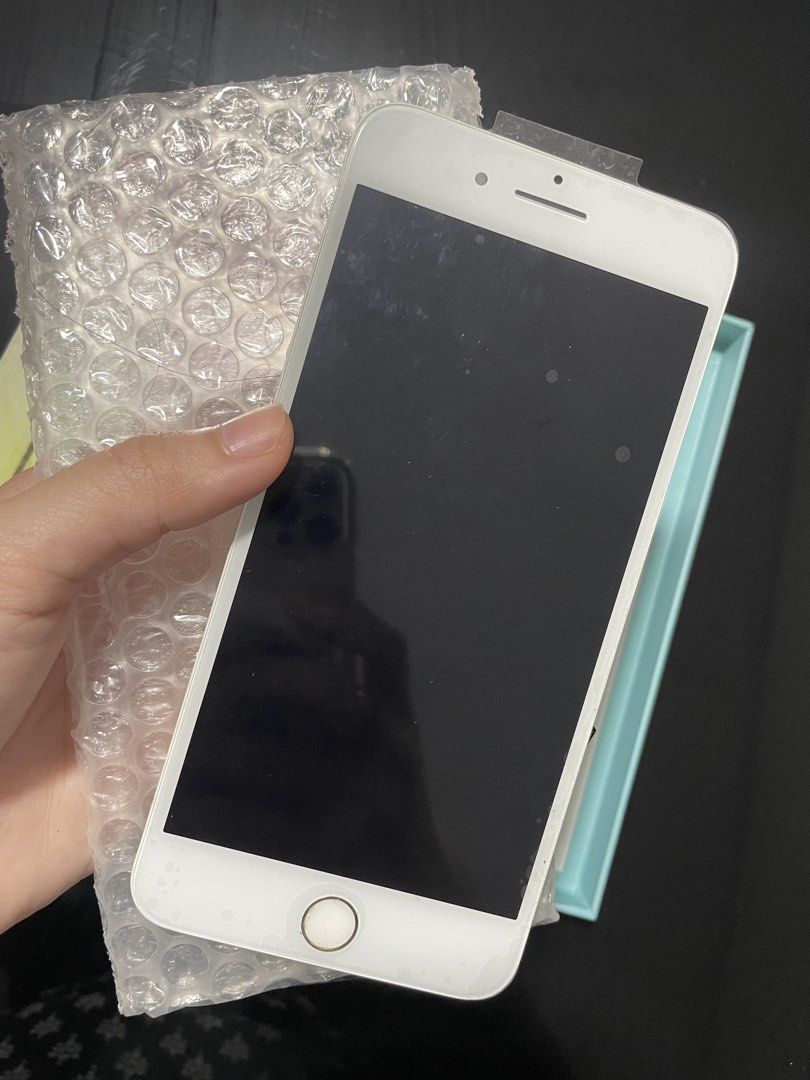 Iphone 8plus LCD (Category: iPhone 8 Series) located in Pasay City. Submitted by l0vingrstore (Listing ID 1464717988, Image 1). Description: LCD Only Reason for Sale! Double Order!!!.