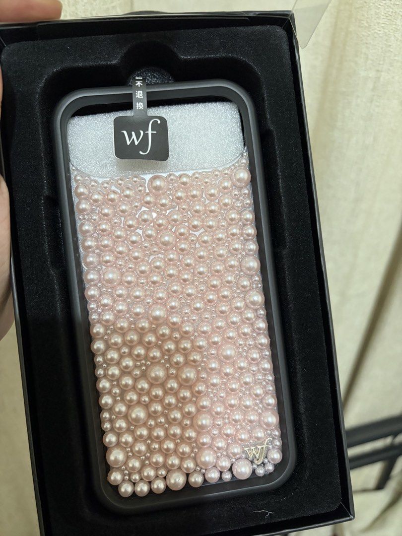 iPhone Air Wildflower Case (Category: Cases & Sleeves) located in Manila. Submitted by misspajama (Listing ID 1464685328, Image 2). Description: Used only once Purchased from the orange app for 700 plus RFS: decluttering.
