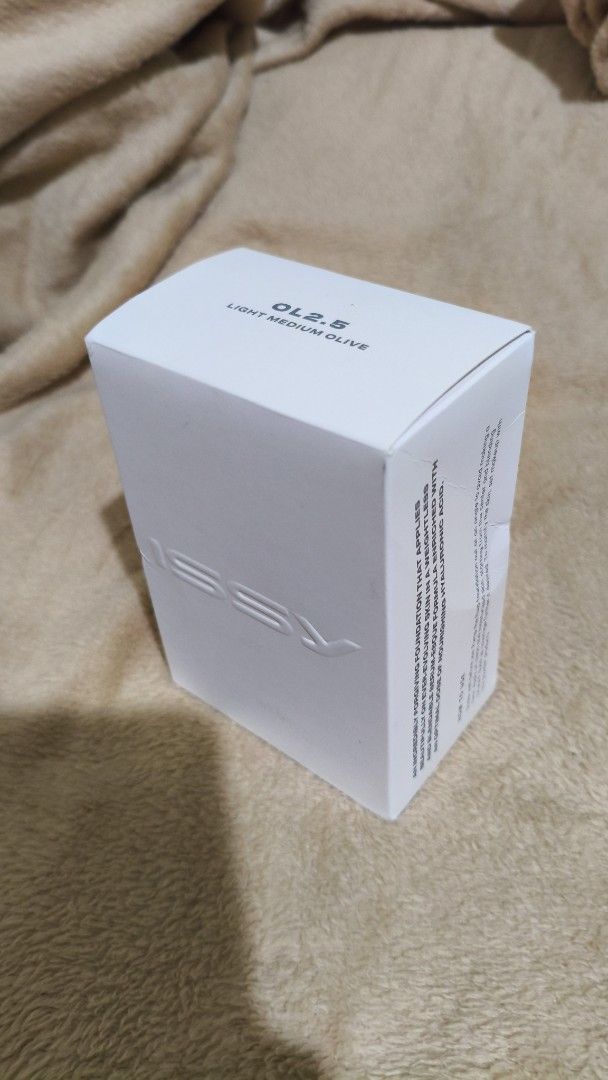 Issy Active Foundation OL2.5 Light Medium Olive (Category: Makeup) located in Quezon City. Submitted by gaila (Listing ID 1464710908, Image 3). Description: - Brand: Issy Active Foundation - Shade: OL2.5 (Light Medium Olive) - Condition: Completely full, comes with original white outer box; a bit damaged upon receipt from courier - Packaging: Square glass bottle with a pump dispenser (slight residue at the nozzle from testing) - Formula: Serum-in