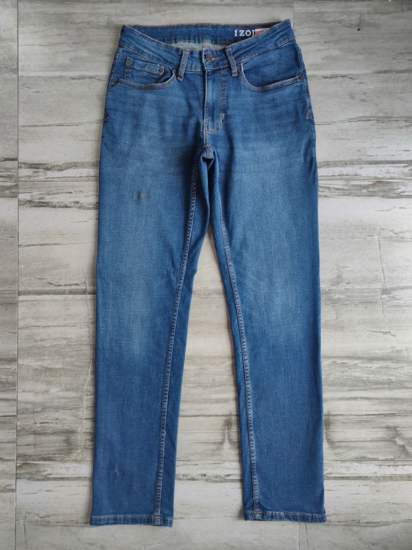 IZOD Straight Fit Jeans - Size 30 (Category: Jeans) located in Caloocan City. Submitted by jericoespi (Listing ID 1464591025, Image 1). Description: Size in inches: 30 waist 42 length 32 inseam 7 leg hole No issues or alterations Loc: Dasma Cavite MOP: Gcash.