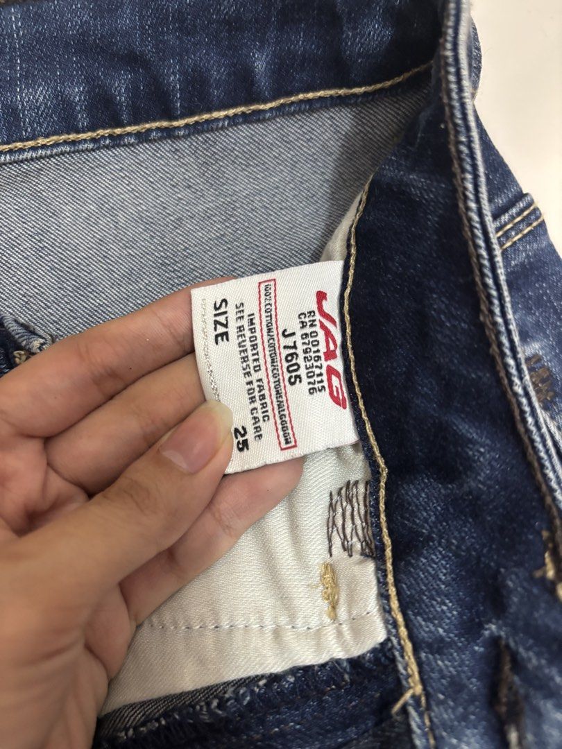 Jag Women's Jeans (Category: Jeans) located in Quezon City. Submitted by den.declutters (Listing ID 1464597753, Image 2). Description: Fits 25 waist line.