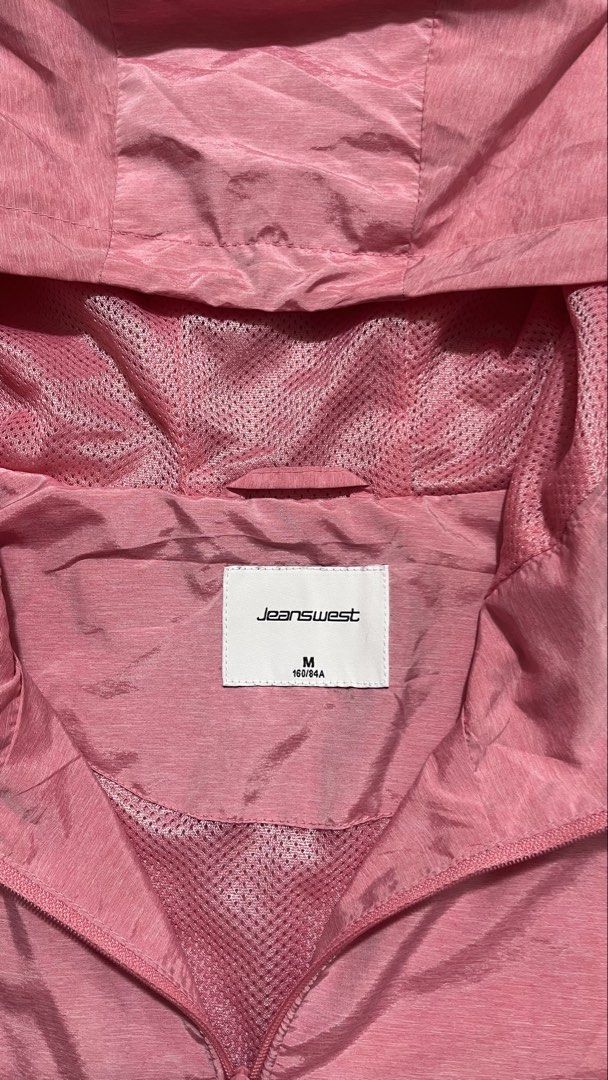 JEANSWEST Windbreaker Jacket (Category: Coats, Jackets and Outerwear) located in Manila. Submitted by dayclutter (Listing ID 1464732639, Image 3). Description: Dimes: armpit-armpit: 19” Length & sleeves: 23” .