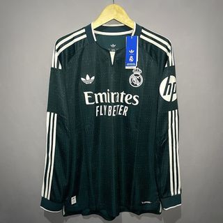 (Kategori: ) berada di . Dikirim oleh ropa.madridismo (ID iklan 1464747907, Gambar 1). Deskripsi: .